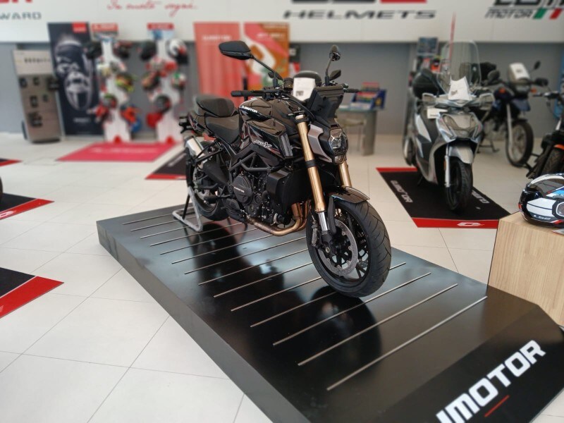Foto QJ Motor SRK 900