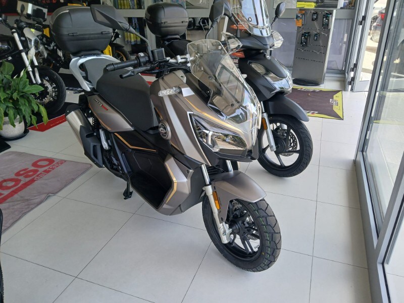 Foto QJ Motor ATR 125